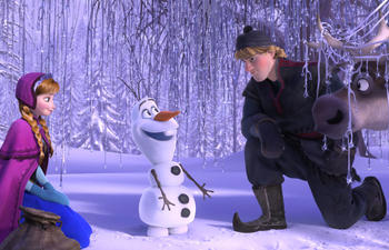 Le court métrage « La reine des neiges - Une fête givrée » de Disney présenté avant Cendrillon
